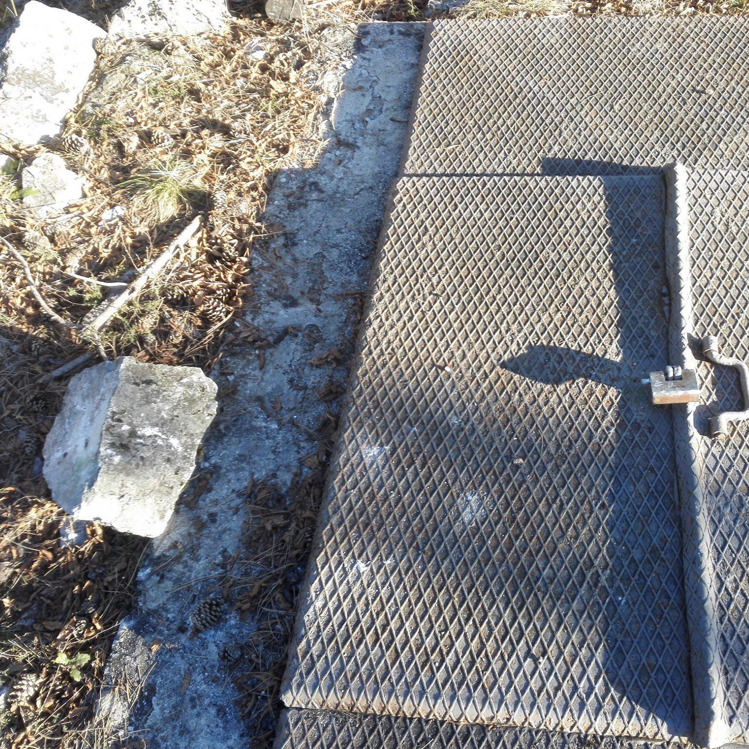 Immagine per Tentano di forzare l'entrata al Bunker del San Michele a Savogna d'Isonzo ma il lucchetto resiste